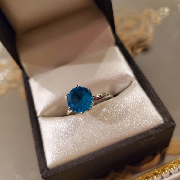 1.2 Carat AAA cubic zirconia crystal ring - Picture 3 of 6